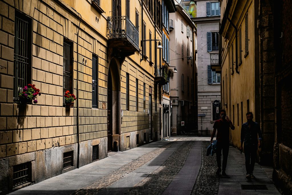 Brera keskeny olasz utcája 